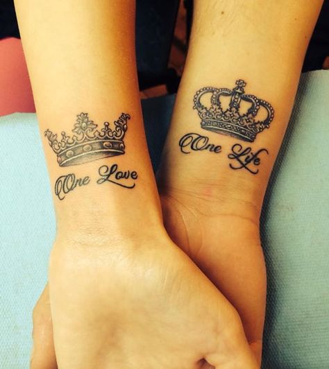 one life - one love One Life One Love Tattoo Couple, One Life One Love Tattoo, Couple Tattoos Love, Best Couple Tattoos, Cute Couple Tattoos, Couple Tattoos Unique, Queen Tattoo, Парные Тату, Matching Couple Tattoos