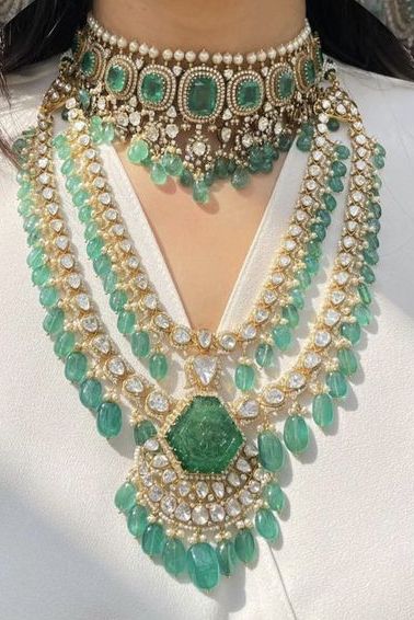 Jaipur Market, Wedding Jewellery Designs, Bridal Jewelry Sets Brides, Colors Combinations, Autumn Jewelry, Neck Pieces Jewelry, Bridal Jewels, Bridal Jewelery, Indian Bridal Jewelry Sets