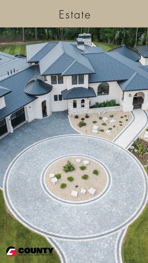 Driveway Hardscape Ideas, Driveway Roundabout Ideas, Modern Circle Driveway, Modern Farmhouse Driveway Entrance, Wide Driveway Ideas, Wrap Around Driveway Ideas, Circle Driveway Ideas Front Yards, Double Driveway Ideas, Round Driveway Ideas