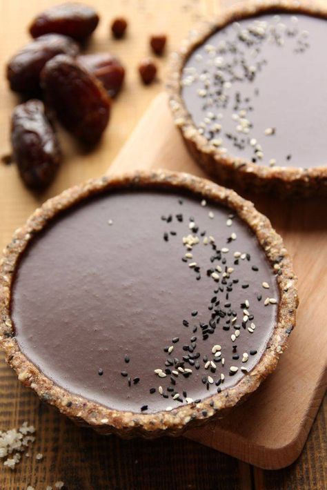 Rice Puffs, Sesame Recipes, Infused Chocolate, Chocolate Tarts, Tartlets Recipe, Chocolate Tart, Black Sesame, Sugar Free Desserts, Vegan Treats