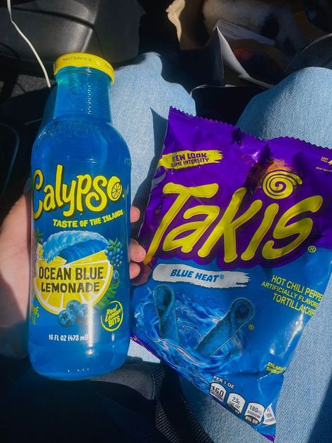 Blue Snacks Aesthetic, Blue Takis Chips Aesthetic, Junk Food Snacks Chips, Food Movie Night, Snacks Sleepover, Date Night Snacks, Snacks Late Night, Blue Takis, Takis Chips