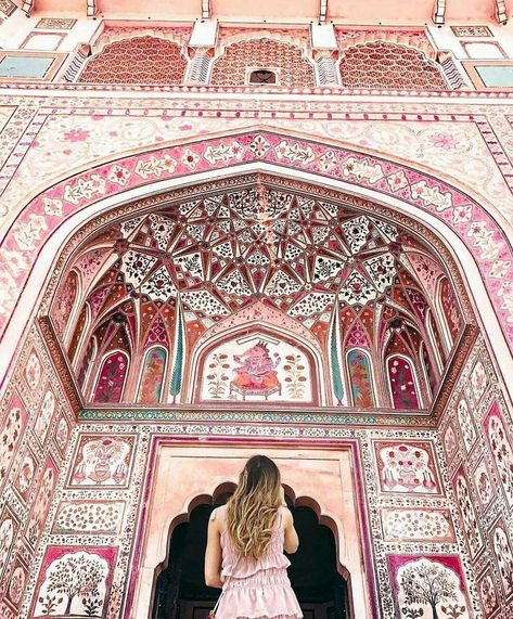 Amer Fort, #Jaipur Beach Photography Friends, Amelia Liana, Beach Pictures Kids, Amer Fort, Cute Beach Pictures, Travel Pose, Magical City, Family Beach Pictures, Beach Photography Poses