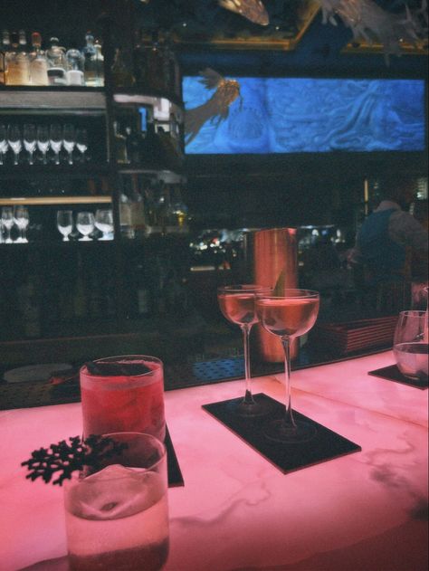 #pink #pinkaesthetictheme #fish #miami #miamiflorida #restaurant #bar #aesthetic #drinks #gno #pinkcore #mixology #like #repost #miamibars #vsco #vibes 80s Bar, Vegas Burlesque, Miami Glam, Spring Summer Mood Board, 80s Miami, Southern Things, Bar Aesthetic, Hollywood Art, Aesthetic Drinks