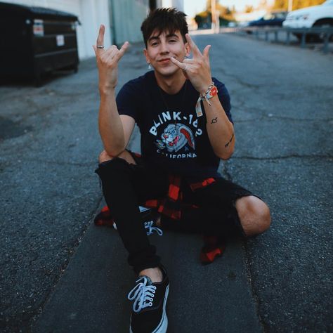 Bobby Mares, Jess And Gabriel, Most Beautiful People, Dream Man, A Crush, Friend Group, Art Life, Girls Dream, Heart Eyes