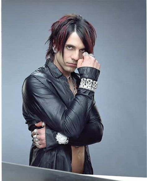 Criss Angel Mindfreak, Criss Angel, Celebrities Male, The Magicians, Beauty And The Beast, Actors & Actresses, Eye Candy, Beautiful People, The Dreamers