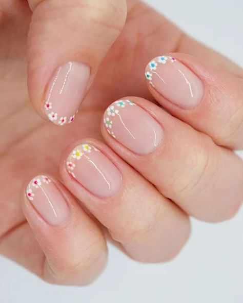 Cottagecore Nails, Girls Nail Designs, Girl Nails, Floral Nail Designs, Floral Nail, Nails Done, Girls Nails, Simple Nail Designs, Floral Nails