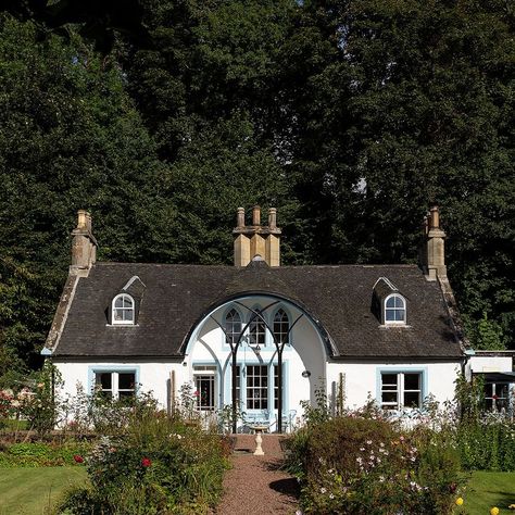 A Magical Historical Cottage In Fife | Scotland's Home Of The Year | Easter Cottage in Charlestown is the very definition of cottagecore 😍 | By BBC Scotland | Facebook Cottage Scotland, Cottages Scotland, Fife Scotland, Amazing Spaces, Bbc, Beautiful Homes, Small Spaces, Scotland, The Year