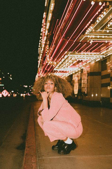 Casino Photoshoot, Las Vegas Photoshoot, Vegas Photoshoot, Vegas Vibes, Night Photography Portrait, Vegas Photography, Photo Voyage, Vintage Vegas, Las Vegas Photography