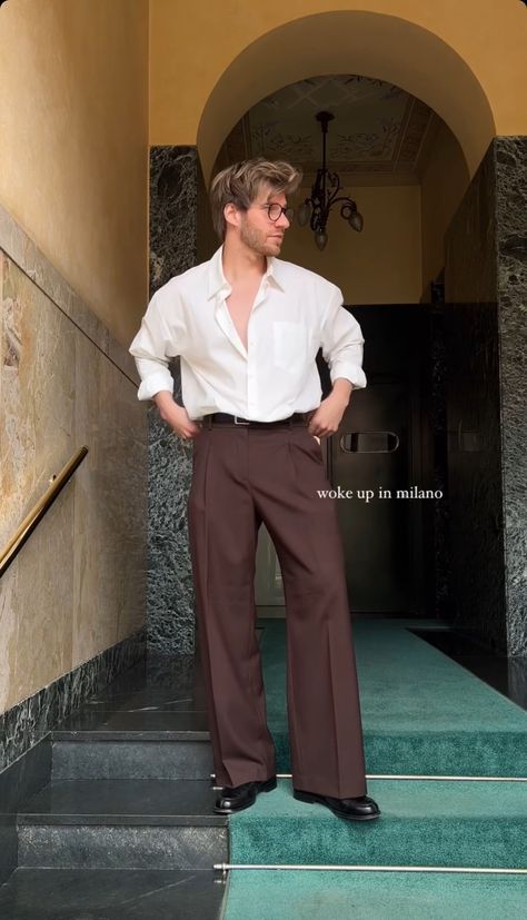 Mens T Shirt Outfit, Old Money Look Men, Graduation Outfit Men, Men Classy Outfits, Classy Men Outfits, White Shirt Outfit For Men, Graduation Outfit Ideas Men, Men Graduation Outfit, Brown Pants Outfit