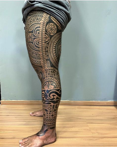 Skin Sculpture, Whole Leg Tattoo, 108 Tattoo, Calf Tattoo Ideas, Knee Tattoos, Mama Tattoo, American Traditional Tattoo Ideas, Traditional Tattoo Ideas, Elements Tattoo