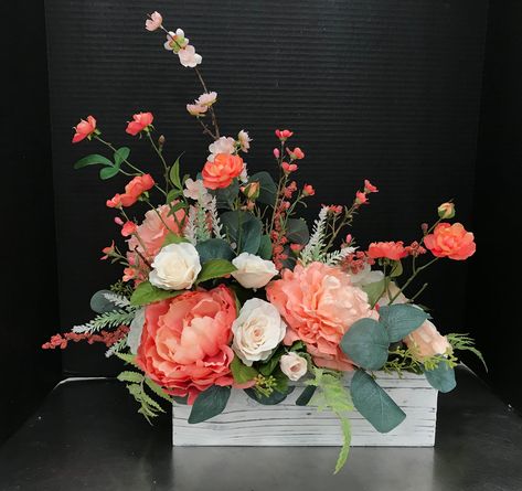 Flower Arrangements Fake Flowers, Wood Box Flower Arrangement, Floral Box Arrangements, Contemporary Flower Arrangements, Spring Flower Arrangements, Large Flower Arrangements, Spring Arrangements, Flower Arrangement Designs, Spring Floral Arrangements