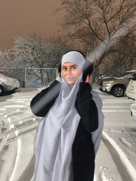 Winter Halal Outfits, Halal Outfits Winter, Khimar Winter Outfit, Hijab Khimar Style, Khimar Style Muslim, Muslim Winter Outfits, Khimar Aesthetic, Khimar Outfit, Snow Winter Aesthetic