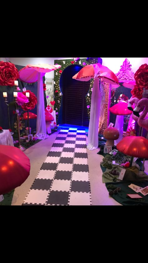 Wonderland Dance Theme, Alice And Wonderland Homecoming, Alison Wonderland Theme Party, Prom Themes Alice In Wonderland, Alice In Wonderland Hoco Theme, Alice In Wonderland Halloween Theme, Alice And Wonderland Prom, Alice And Wonderland Theme, Mad Hatter Halloween Party