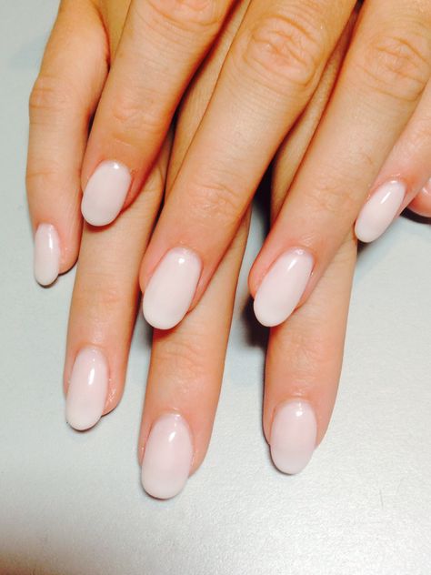 Oval light nude nails Oval Acrylic Nails, Acrylic Nails Nude, Natural Acrylic Nails, Milky Nails, Pink Manicure, Manicure Gel, Her Nails, Almond Acrylic Nails, Unique Acrylic Nails