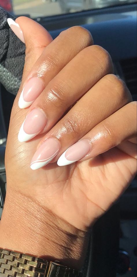 Cute Almond Nails, White Almond Nails, Acrylic Nails Almond Shape, Almond Nails French, Hoco Nails, Teen Nails, White Tip Nails, Kutek Disney, Unghie Sfumate