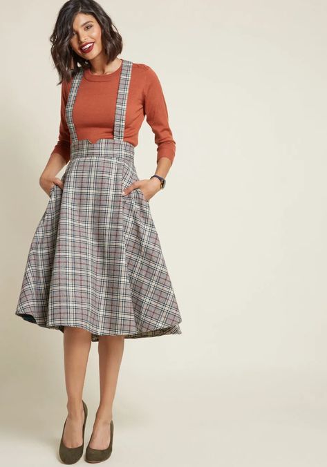 Pinafore Dress Outfit, Pinafore Outfit, Funky Dresses, Wear To Work Dress, Mode Chic, Pinafore Dress, Cosplay Dress, Plaid Skirt, Mode Inspo