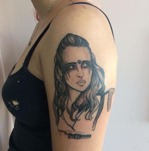 Lexa tattoo by ca fox The 100 Alycia Debnam Carey Heda Lexa kom trikru Lexa Kom Trikru Tattoo, Sahlt Alycia Tattoos Spine, Lexa Kom Trikru, 100 Tattoo, Alycia Debnam, Alycia Debnam Carey, Tattoo Cover-up, Spine Tattoos, Aesthetic Tattoo