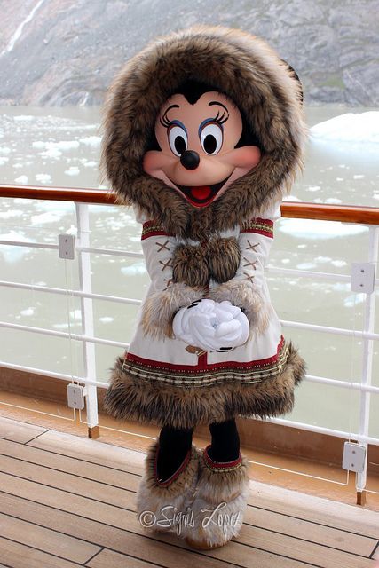 Minnie Mouse Alaska 2013 - This seals it. I have to go on a DCL Alaska Cruise now. How cute is this outfit for Minnie! Frozen Night Disney Cruise, Disney Alaska Cruise Excursions, Disney Alaskan Cruise, Disney Alaska Cruise Outfits, Disney Alaska Cruise, 2023 Vibes, Disneyland Characters, Dream Cruise, Alaskan Cruise