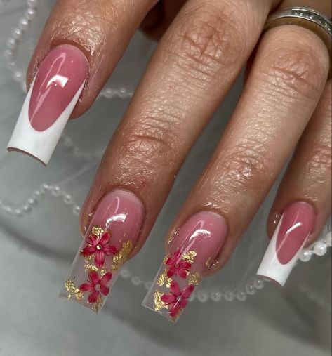 Strawberry Shortcake Inspired Nails, Green Encapsulated Nails, Gold Classy Nails, Fushia Nail Designs Ideas, Long Acrylic Nails Designs Ideas Baddie, Medium Red Nails, Simple Bling Nails, Encapsulated Flower Nails, Nail Inspo Valentines Day