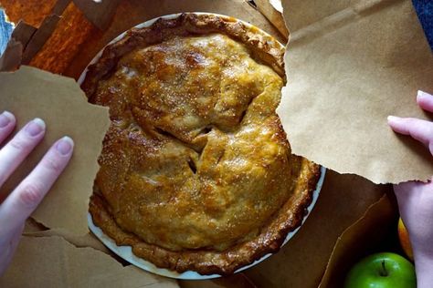 Paper Bag Apple Pie Recipe, Brown Bag Apple Pie Recipe, Apple Pie Bread With Apple Pie Filling, Paper Bag Apple Pie, Amish Baking, Make Paper Bag, Apple Pie Bread, Apple French Toast, Apple Pie Recipe Easy