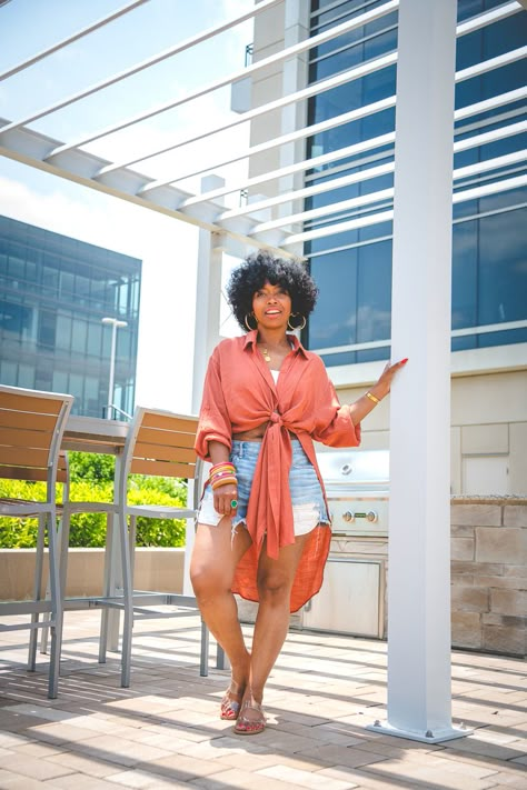 Sweenee Style, Summer Outfit Ideas, Easy Summer Outfit Ideas, How to style a button up top in the summer, black girls who blog, sweenee Outfit Ideas Easy, Easy Summer Outfit, Curvy Summer Outfits, 2023 Summer Outfits, Outfits 2023 Summer, Plus Size Summer Fashion, Easy Outfit Ideas, Summer Tunic, Outfits Preppy