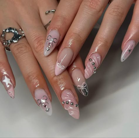 Kutek Disney, Unghie Sfumate, Minimalist Nails, False Nail, Valentine's Day Nails, Artificial Nails, Best Acrylic Nails, Cute Acrylic Nails, False Nails