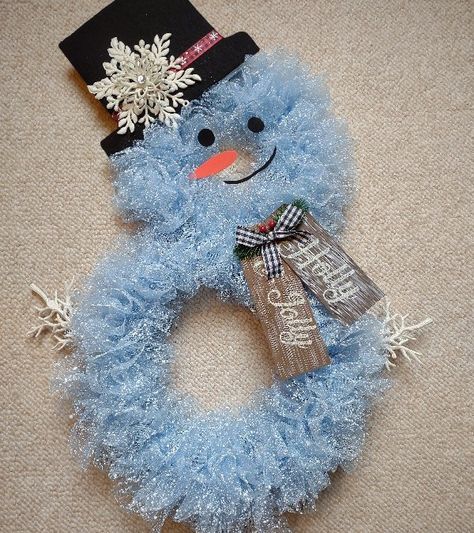 Snowman Wreath Form Dollar Tree, Snowman Wire Wreath Form Dollar Tree, Wire Snowman From Dollar Tree, Dollar Tree Snowman Wreath Form Ideas, Dollar Store Snowman, Snowman Wreath Diy, Dollar Tree Wreath Ideas, Dollar Tree Snowman Wreath, Diy Snowman Wreath