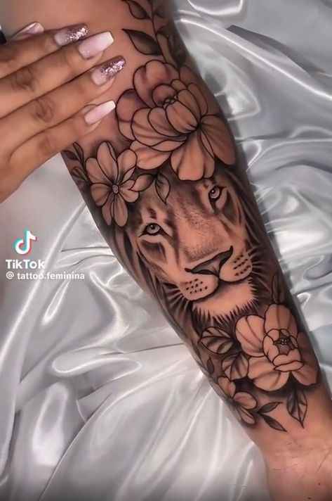 Lioness Tattoo For Women Forearm, Leo Forearm Tattoo Women, Minnie Tattoo, Lower Arm Tattoos, Cute Thigh Tattoos, Cool Animal Tattoos, Arm Sleeve Tattoos For Women, Animal Tattoo Ideas, Cute Hand Tattoos