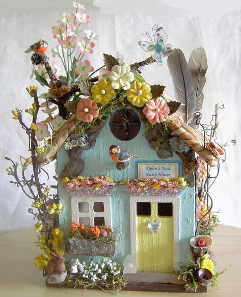 Tiny Gardens, Dolls House Figures, Robins Nest, Homemade Bird Houses, Birdhouse Craft, Fairy House Crafts, Bird Houses Ideas Diy, Clay Fairy House, Fairy House Diy