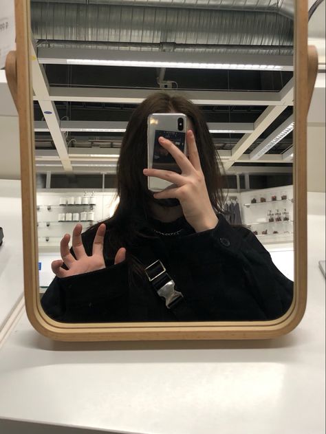 Ikea Pictures Aesthetic, Ikea Aesthetic Photoshoot, Ikea Photoshoot Ideas, Ikea Aesthetic, Ikea Inspo, Faceless Photos, Ikea Pictures, Angelina Danilova, Insta Pictures