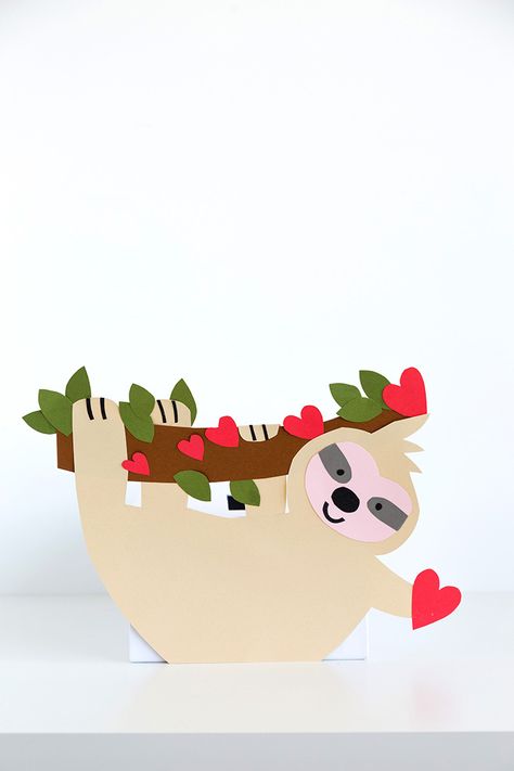 Sloth Valentine Box Ideas, Sloth Valentines Boxes, Valentine Card Boxes, Diy Valentine Card, Sloth Valentine, Valentine's Boxes, Valentine Stuff, Valentine Card Box, Bunny Valentines