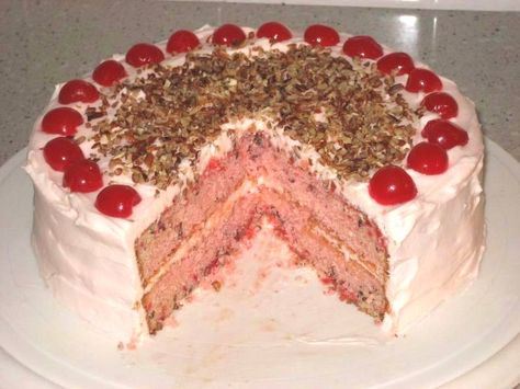 Cherry Pecan Cake, Cherry Maraschino, Cherry Nut Cake, Maraschino Cherry Cake, Cherry Cakes, Pecan Recipe, Cherry Cake Recipe, Bakery Style Cake, Good Food Recipes