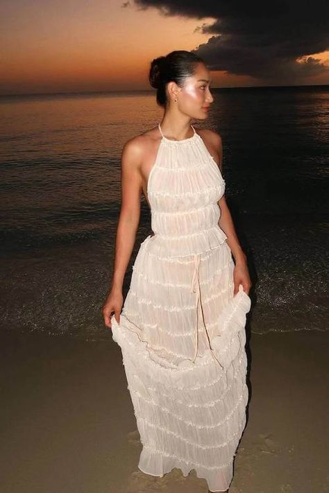 30+ Chic Casual Summer Vacation Outfits for Your Beach and Island Adventures | Travel Wardrobe Holiday Beach Outfits, Holiday Outfits Carribean, Island Trip Outfit Ideas, Saint Barths Outfits, Vacation Island Outfits, Tropical Beach Cover-up Dress For Resort Season, Beach Dress Outfit Beachwear, Flowy Beach-style Dress For Resort Season, Island Vacation Outfits Tropical