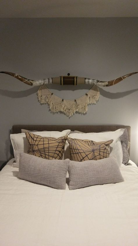 Steer horns and macrame Longhorns Above Bed, Steer Horns Decor Living Rooms, Long Horns Decor, Steer Horns Decor, Longhorn Decor Horns Living Rooms, Longhorn Decor Bedroom, Long Horn Decor Rustic, Cow Horns Decor Ideas, Western Above Bed Decor