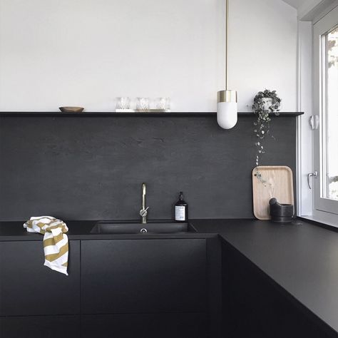 Dark Interior Design, Interior Design Examples, Black Backsplash, Budget Remodel, Minimal Interior Design, Diy Backsplash, Kitchen Upgrades, Dark Interiors, Minimalism Interior