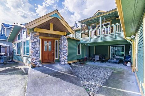 1950 Traditional house in Federal Way, Washington Federal Way Washington, Cathedral Ceilings, Traditional Houses, Cathedral Ceiling, Traditional House, Old Houses, House For Sale, Washington, Built In