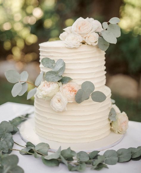 Simple Tiered Wedding Cake, Simple Wedding Cake 2 Tier Classy, Simple Two Tier Wedding Cake, School Cake, Wedding Cake Pictures, Wedding Cake Roses, Floral Wedding Decorations, Floral Wedding Cakes, Sage Wedding