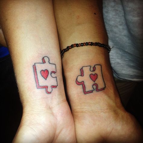 Lego heart is our love proof Lego Tattoo, Lego Heart, Partner Tattoos, Tattoo Wedding, Tattoo Wedding Rings, L Tattoo, Best Tattoo Ideas, Friendship Tattoos, Branding Tools