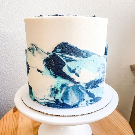 Marble Buttercream Cake, Blue Marble Cake, Southern Baking, Marble Buttercream, Zelda Cake, Frosting Chocolate, Buttercream Birthday Cake, Cookies Cupcake, Cakes Design