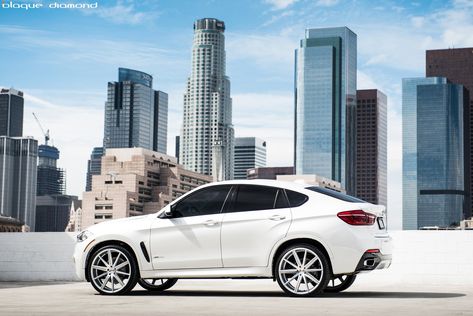 All White BMW X6 Customized with Parts and Improved Lighting Bmw X6 White, White Bmw, Benz Suv, Bmw Wheels, Luxury Cars Rolls Royce, Car Goals, Light Images, Bmw X6, Luxury Suv