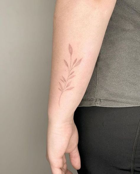 Fine Line Leaf Tattoo, Leaf Tattoo, Tattoos Inspiration, 4 Tattoo, Tiny Tattoo, Little Tattoos, Fine Line Tattoos, Fine Line, Tiny Tattoos