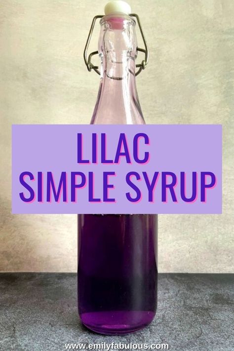 Syrup Bottle Ideas, Lilac Flower Recipes, Lilac Syrup Recipe, Lilac Simple Syrup, Lilac Recipes, Lilac Syrup, Tea Desserts, Simple Syrup Recipe, Homemade Recipe Books