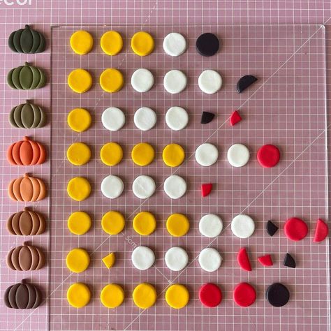 Clay Colors Mixing, How To Mix Clay Colors, Mixing Colors Polymer Clay, Polymer Clay Colour Mixing, Polymer Clay Palette, How To Mix Polymer Clay Colors, Polymer Clay Color Combinations, Mixing Clay Colors, Polymer Clay Christmas Color Recipes