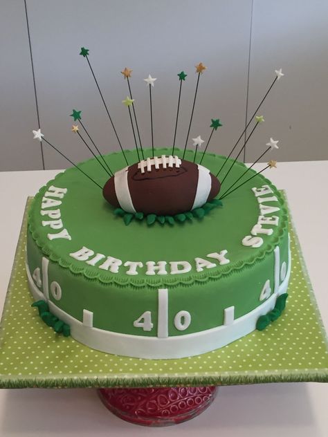 30+ Exclusive Photo of Football Birthday Cake - davemelillo.com American Football Cake, Rugby Cake, Birthday Cake Kids Boys, Football Birthday Cake, Savory Cakes, Cake Liner, Pinterest Cake, Football Birthday Party, Football Cake