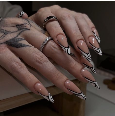 Wife Nails, Fake Nails White, Simple Acrylic Nails, Mob Wife, Nail Swag, Nagel Inspo, Fire Nails, Funky Nails, Chic Nails