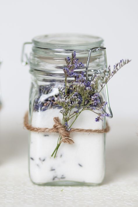 Lavender Wedding Favors, Budget Wedding Favours, Affordable Wedding Favours, Infused Sugar, Creative Wedding Favors, Inexpensive Wedding Favors, Rustic Wedding Decorations, Wedding Favors And Gifts, Inexpensive Wedding