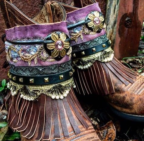 Boot Makeover, Boot Wraps, Boots Diy, Band Ideas, Altered Clothing, Boot Covers, Wrap Boots, Upcycle Decor, Boot Accessories