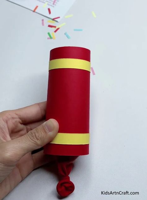 Toilet Paper Roll Crafts to Make with Kids - Kids Art & Craft Toddler Crafts With Toilet Paper Rolls, Toilet Paper Roll Activities For Toddler, Preschool Craft With Toilet Paper Roll, Toilet Paper Roll Crafts Prek, Diy Party Poppers, Diys Using Toilet Paper Rolls, Pencil Crafts, Easy Toddler Crafts, Airplane Crafts