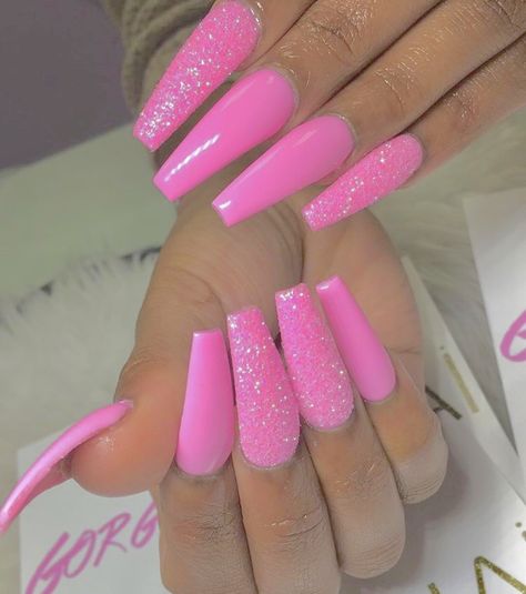 Acrylic Nail Designs Coffin, Barbie Pink Nails, Acrylic Pink, Winter Nails Acrylic, Sparkle Nails, Bling Acrylic Nails, Nagel Inspo, Pink Acrylic Nails, Square Acrylic Nails