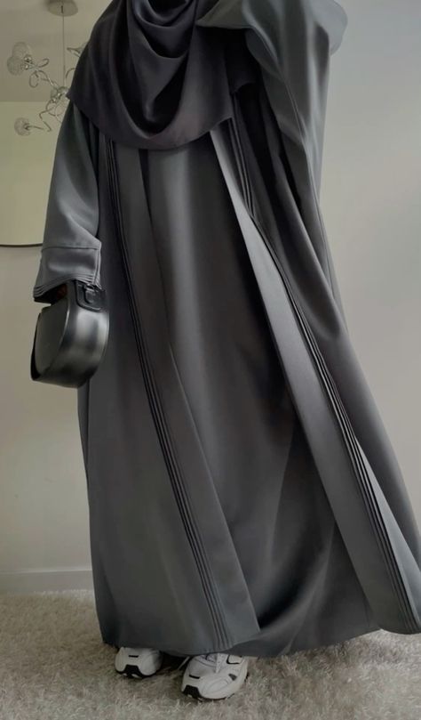 Mecca Medina, Islamic Modest Fashion, Muslimah Fashion Casual, Abaya Outfit, Moslem Fashion, Stile Hijab, Mode Hijabi, Mode Zara, Muslim Outfits Casual